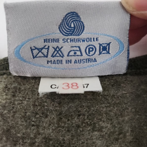 BURGFRIED Vintage Austrian Boiled Wool Cardigan  Green/Olive Embroidery  Size 38 - Picture 9 of 13